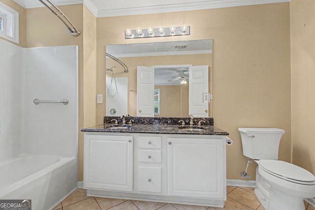 35 Courtyard Lane, Newnan, GA 30265