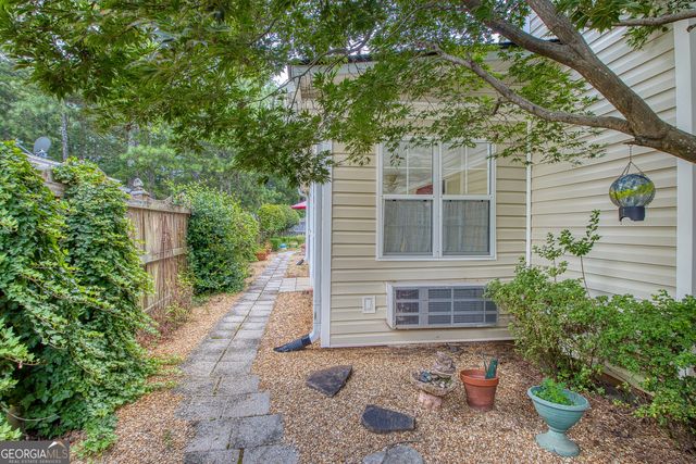 35 Courtyard Lane, Newnan, GA 30265