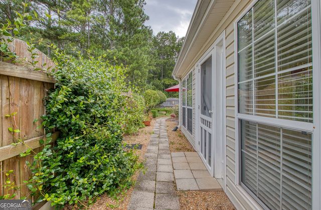 35 Courtyard Lane, Newnan, GA 30265