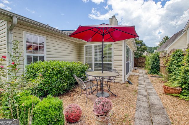 35 Courtyard Lane, Newnan, GA 30265