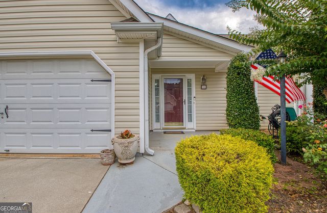 35 Courtyard Lane, Newnan, GA 30265