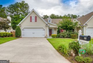35 Courtyard Lane, Newnan, GA 30265