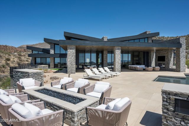 9643 E CINTAROSA Pass, Scottsdale, AZ 85262