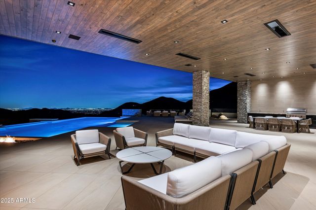 9643 E CINTAROSA Pass, Scottsdale, AZ 85262