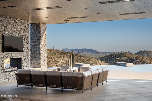 9643 E CINTAROSA Pass, Scottsdale, AZ 85262