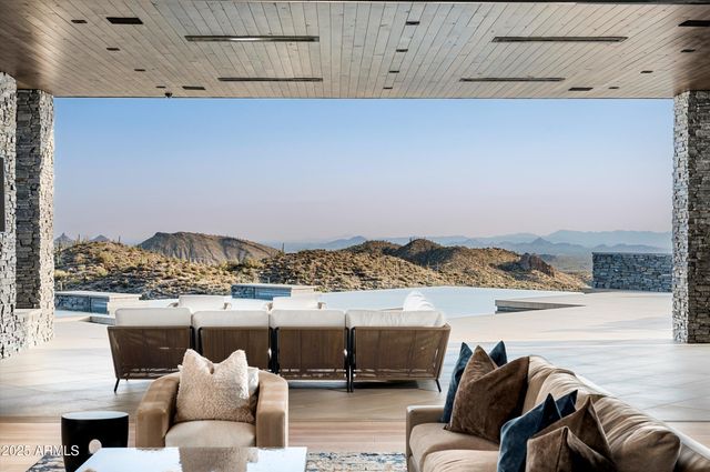 9643 E CINTAROSA Pass, Scottsdale, AZ 85262