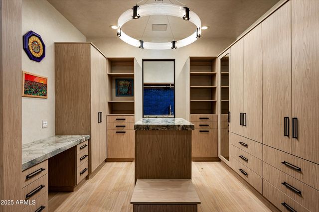 9643 E CINTAROSA Pass, Scottsdale, AZ 85262