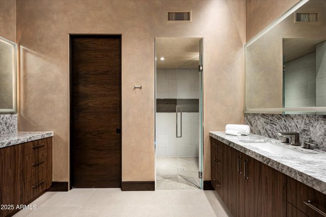 9643 E CINTAROSA Pass, Scottsdale, AZ 85262