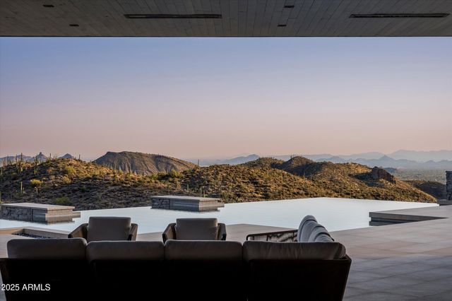 9643 E CINTAROSA Pass, Scottsdale, AZ 85262