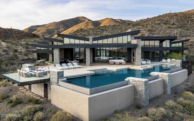 9643 E CINTAROSA Pass, Scottsdale, AZ 85262