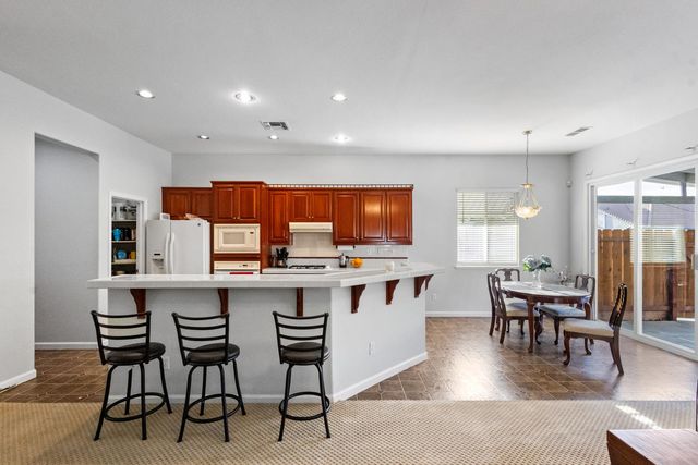 1413 Villette Ct, Modesto, CA 95356