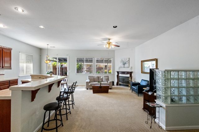 1413 Villette Ct, Modesto, CA 95356