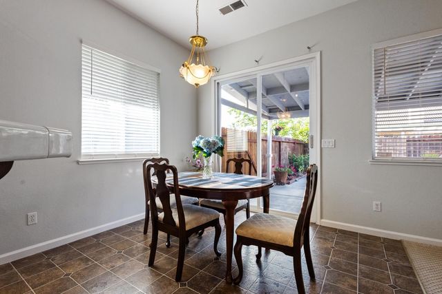 1413 Villette Ct, Modesto, CA 95356