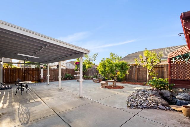 1413 Villette Ct, Modesto, CA 95356