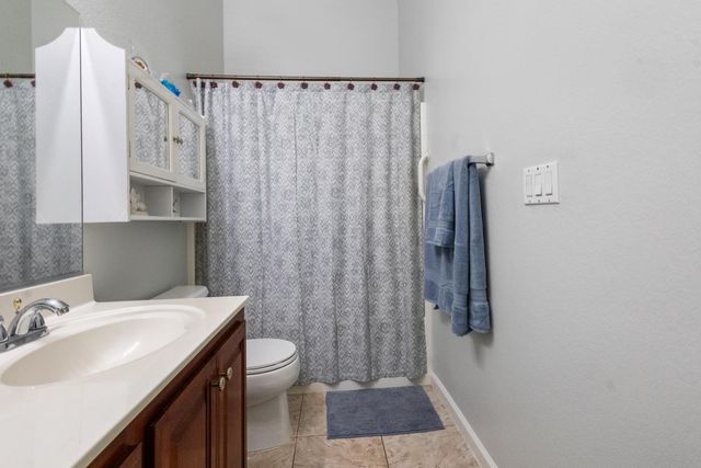 1413 Villette Ct, Modesto, CA 95356