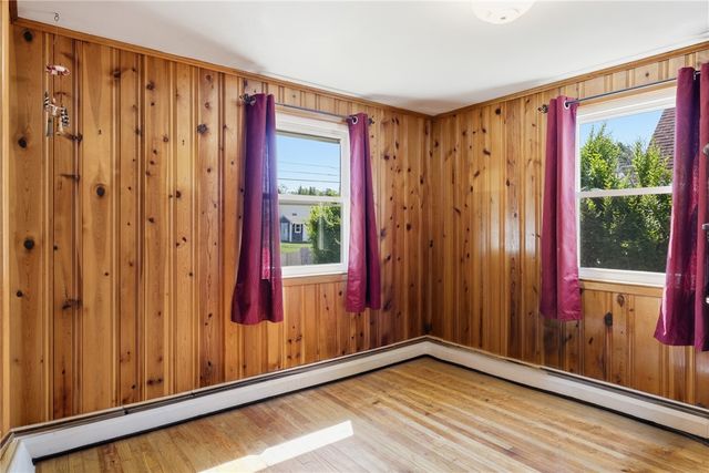 129 Dewolf Avenue, Bristol, RI 02809