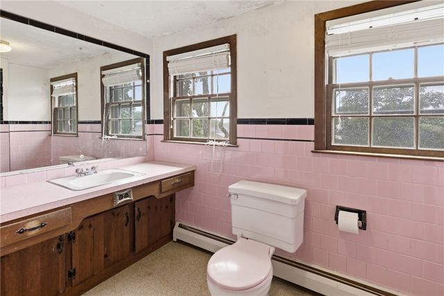129 Dewolf Avenue, Bristol, RI 02809