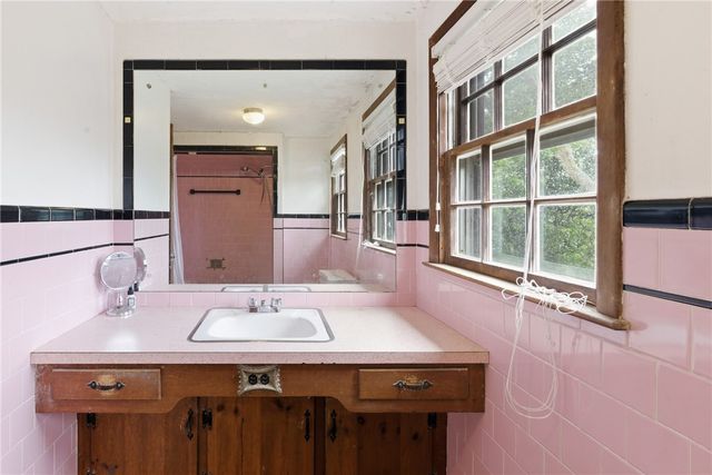 129 Dewolf Avenue, Bristol, RI 02809