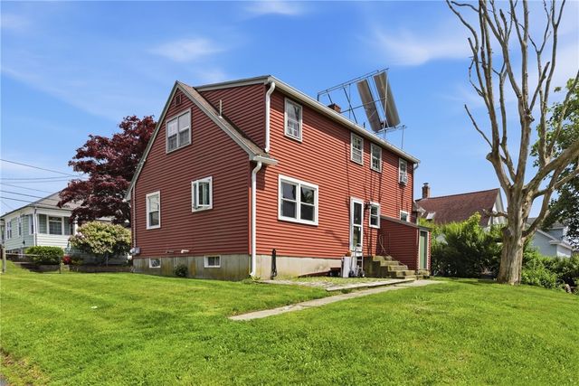 129 Dewolf Avenue, Bristol, RI 02809