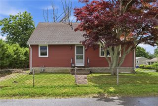 129 Dewolf Avenue, Bristol, RI 02809