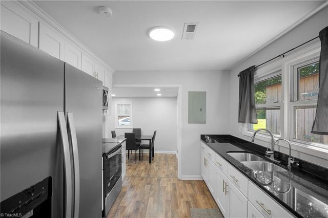 1015 Elsies Place Road, Walnut Cove, NC 27052