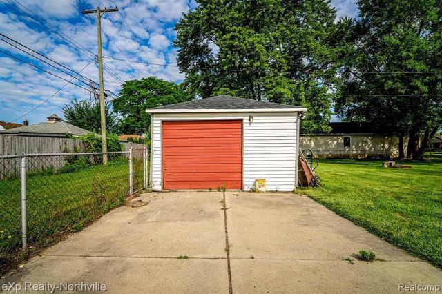 17405 Anne Avenue, Allen Park City, MI 48101