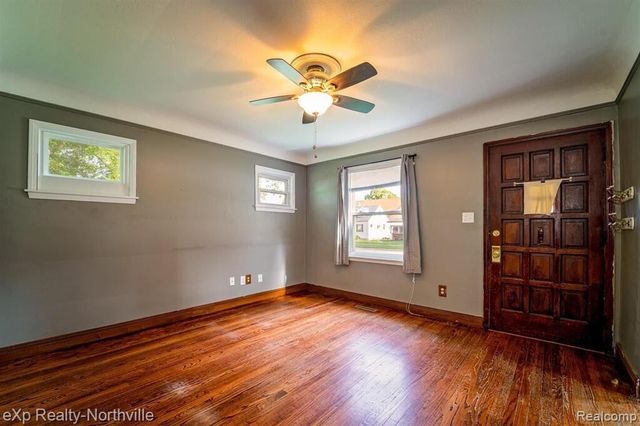 17405 Anne Avenue, Allen Park City, MI 48101