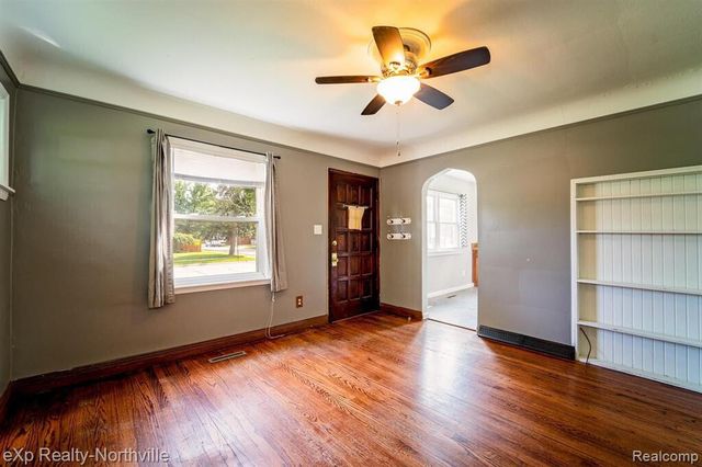 17405 Anne Avenue, Allen Park City, MI 48101