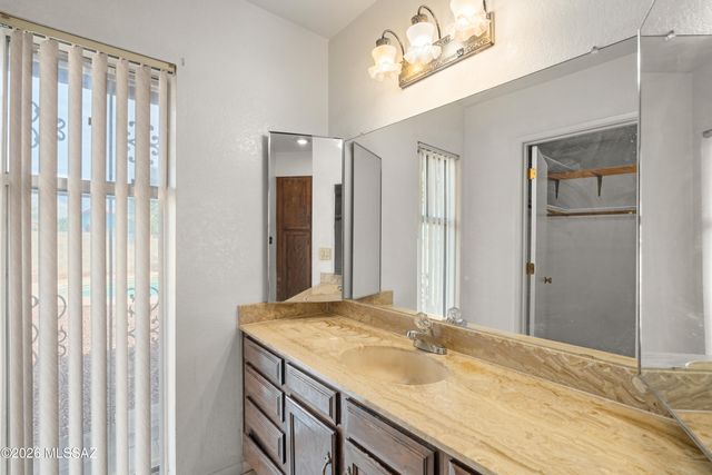 7601 E Rio Verde Drive, Tucson, AZ 85715