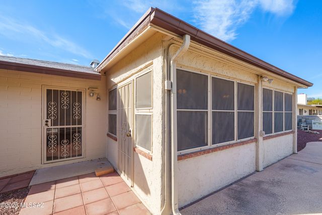 7601 E Rio Verde Drive, Tucson, AZ 85715