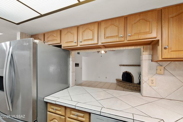 7601 E Rio Verde Drive, Tucson, AZ 85715