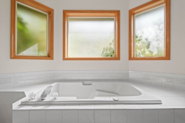 2106 E TURNBERRY Ln, Spokane, WA 99223