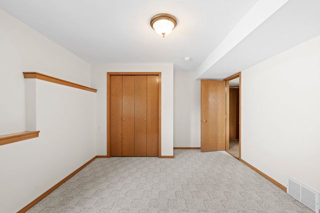 2106 E TURNBERRY Ln, Spokane, WA 99223