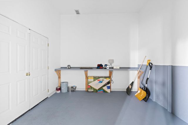 2106 E TURNBERRY Ln, Spokane, WA 99223