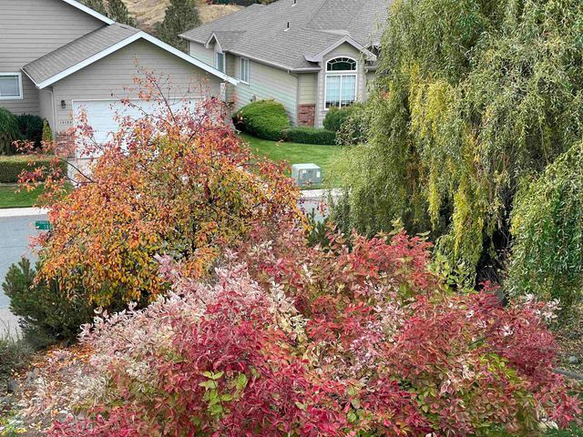 2106 E TURNBERRY Ln, Spokane, WA 99223