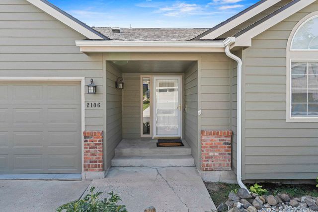 2106 E TURNBERRY Ln, Spokane, WA 99223