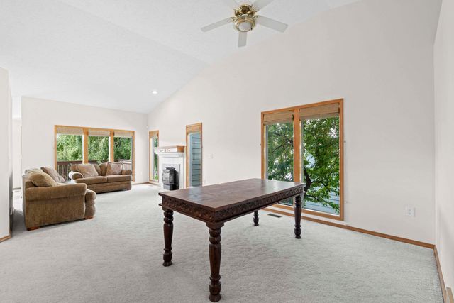 2106 E TURNBERRY Ln, Spokane, WA 99223