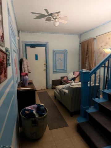 125 Washington St, East Orange City, NJ 07017