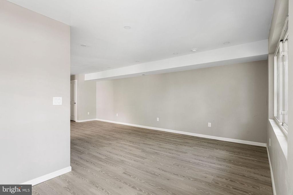 1635 BORBECK AVE, Philadelphia, PA 19111