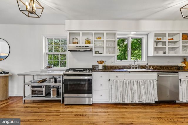 163 N MAIN ST, Cranbury, NJ 08512