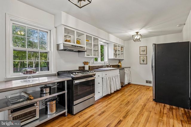 163 N MAIN ST, Cranbury, NJ 08512