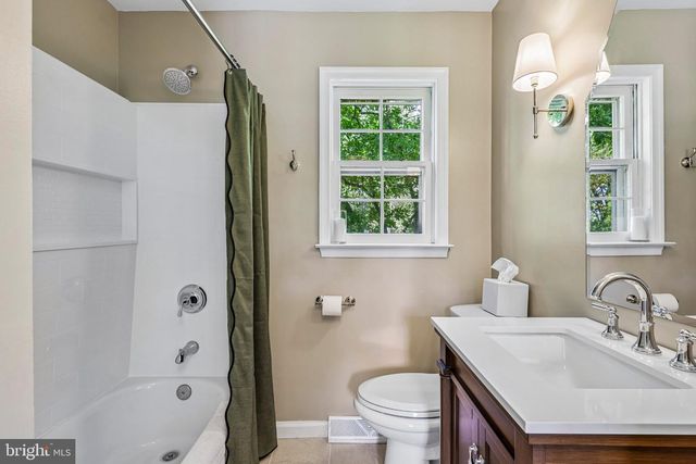 163 N MAIN ST, Cranbury, NJ 08512