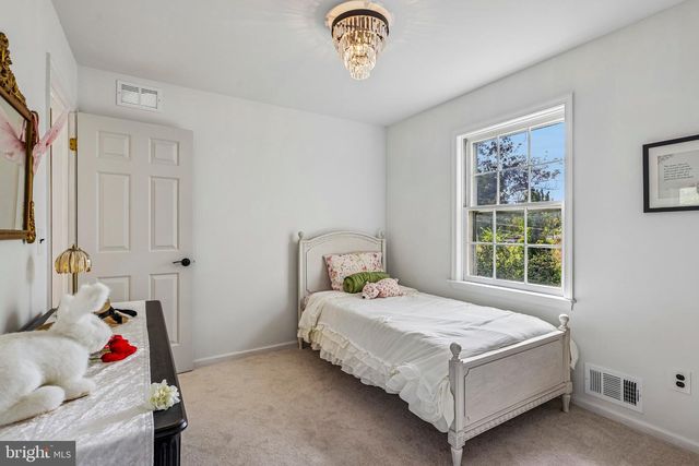 163 N MAIN ST, Cranbury, NJ 08512