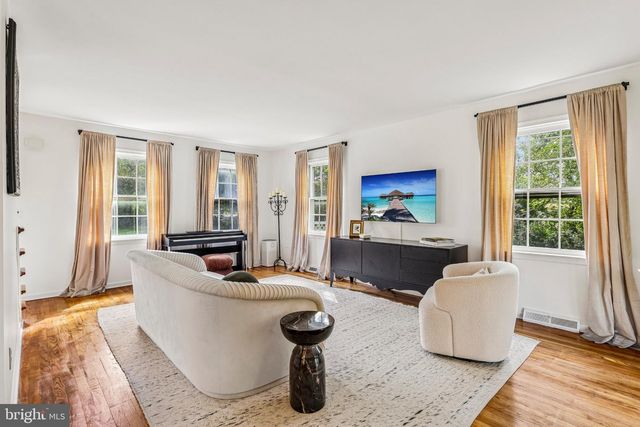163 N MAIN ST, Cranbury, NJ 08512