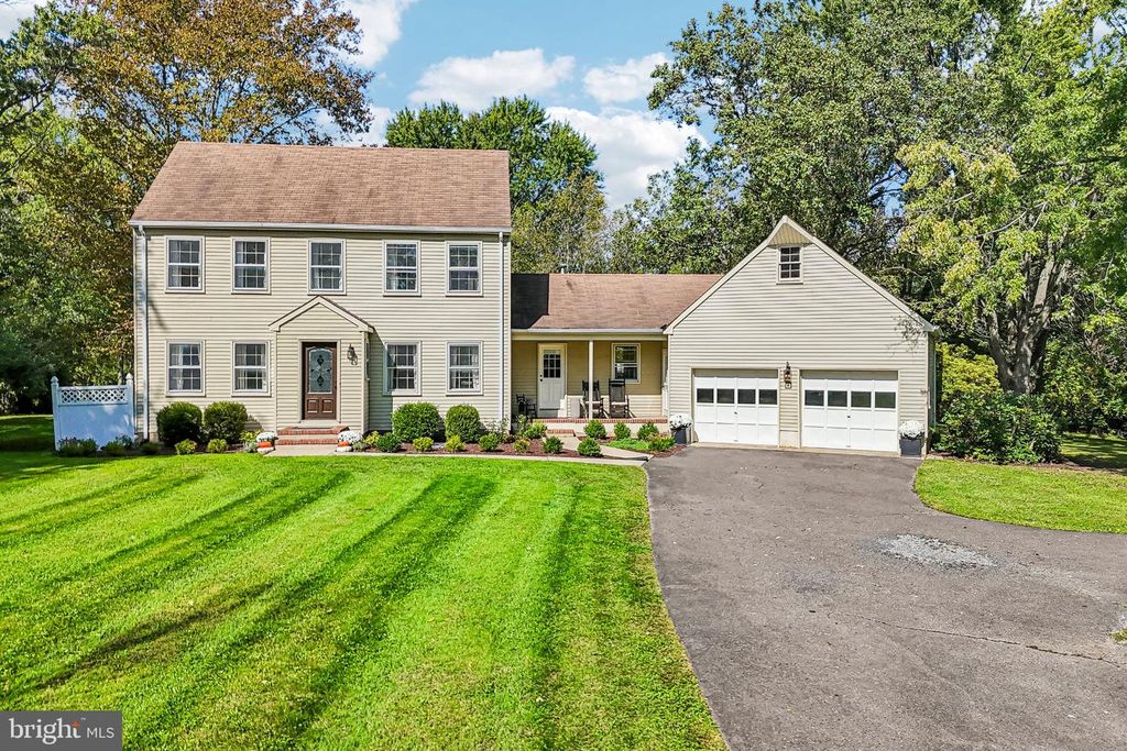 163 N MAIN ST, CRANBURY, NJ 08512 — photo 2