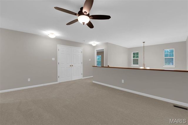7221 Field Avenue, St Louis, MO 63116