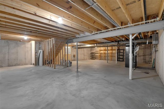 7221 Field Avenue, St Louis, MO 63116