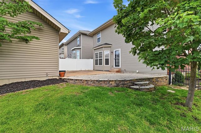 7221 Field Avenue, St Louis, MO 63116