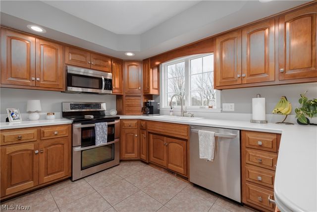 4354 Sparrow Ridge Avenue NW, Massillon, OH 44646