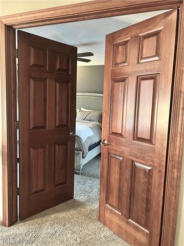 4354 Sparrow Ridge Avenue NW, Massillon, OH 44646